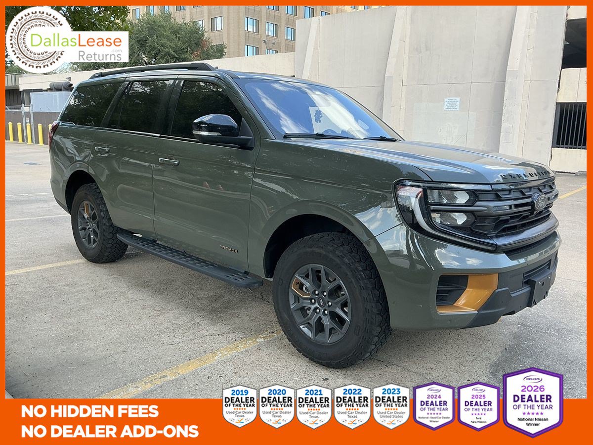 Used 2025 Ford Expedition Tremor AWD/4WD image 1