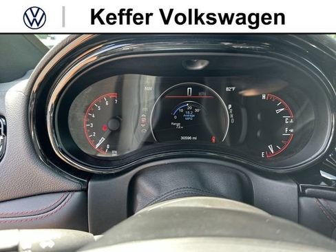 Used 2025 Dodge Durango GT RWD image 19