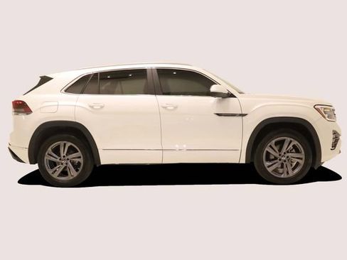 Used 2024 Volkswagen Atlas Cross Sport SEL R-Line image 4