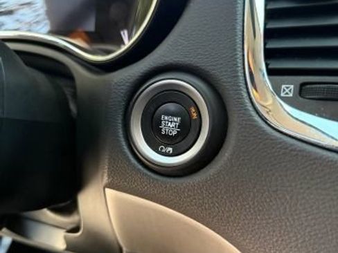 Used 2018 Dodge Durango SXT w/ 3rd Row Seating Group image 28