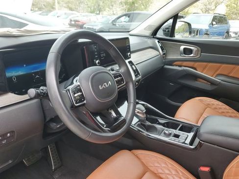 Used 2023 Kia Sorento SX Prestige image 22