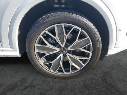 Used 2025 Audi Q5 Premium Plus w/ Premium Plus image 6