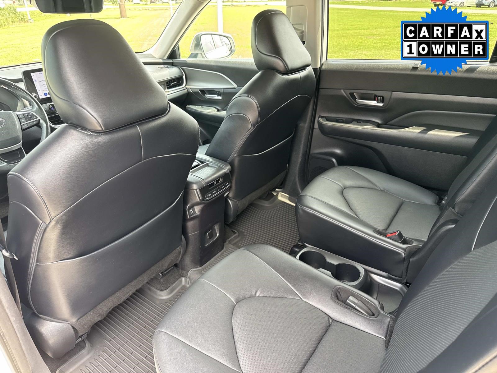 Used 2024 Toyota Grand Highlander AWD image 15