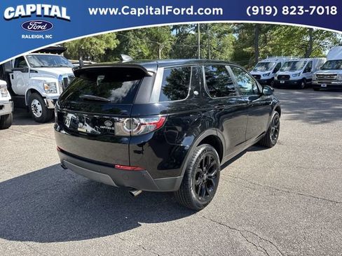 Used 2019 Land Rover Discovery Sport HSE AWD/4WD image 8