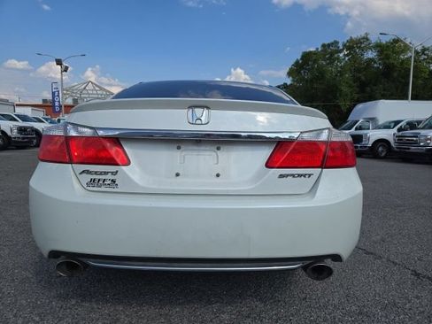 Used 2015 Honda Accord Sport image 7