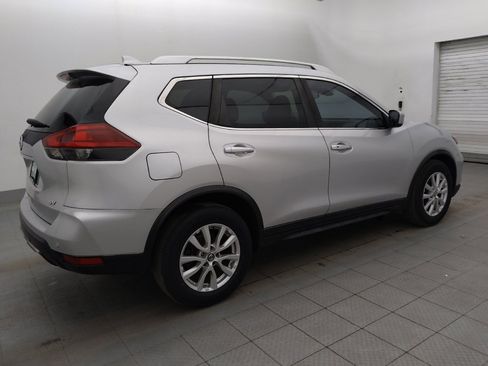 Used 2019 Nissan Rogue SV FWD image 10
