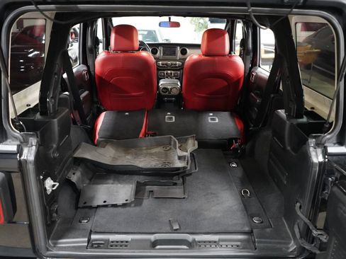Used 2020 Jeep Wrangler Unlimited Sport AWD/4WD image 26