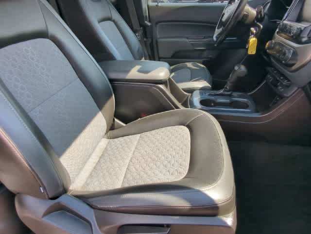 Used 2016 Chevrolet Colorado Z71 AWD/4WD image 16