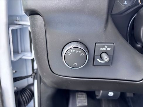 New 2025 Chevrolet Express 3500 Work Van w/ Driver Convenience Package image 25