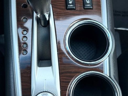 Used 2015 Nissan Pathfinder SL w/ SL Tech Package image 19