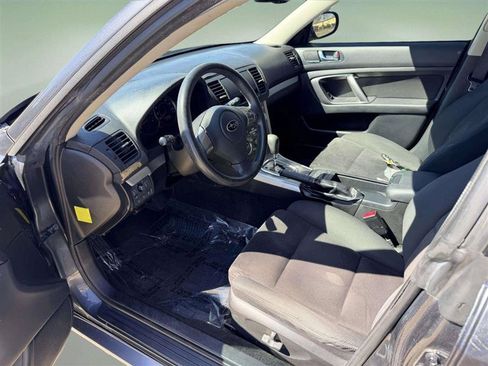 Used 2009 Subaru Outback 2.5i Special Edition w/ Popular Equipment Group 2A AWD/4WD image 18