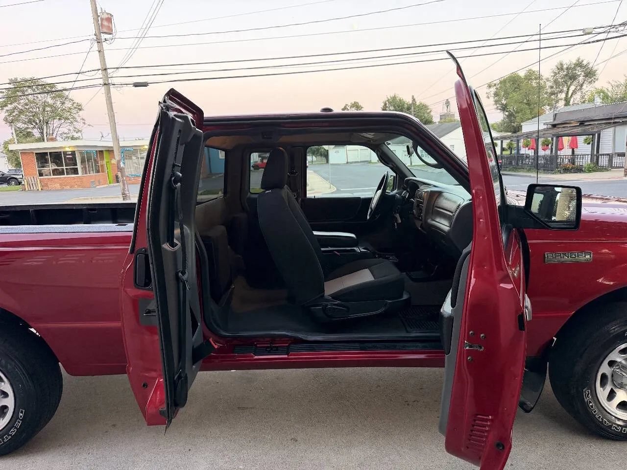 Used 2010 Ford Ranger XLT RWD image 25