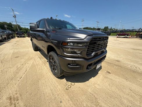 New 2026 RAM 2500 Big Horn AWD/4WD image 7