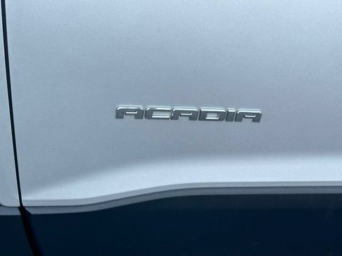 Used 2018 GMC Acadia SLE FWD image 9