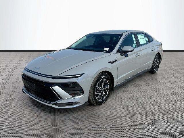 New 2027 Hyundai Sonata Blue FWD image 3