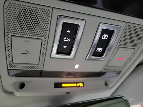 New 2026 Land Rover Defender 110 S AWD/4WD image 21