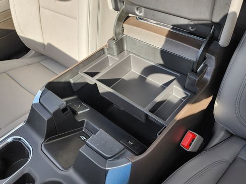 New 2026 GMC Sierra 1500 SLT w/ SLT Premium Plus Package image 32