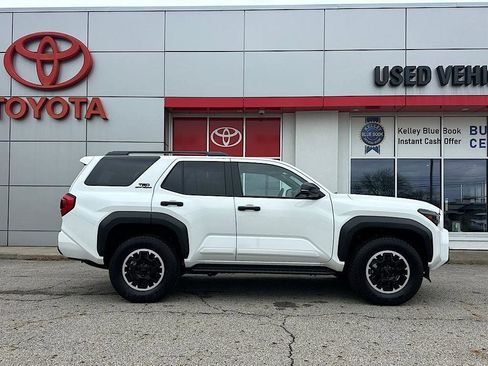 Certified 2026 Toyota 4Runner TRD Sport Premium AWD/4WD image 6