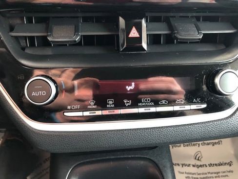 Used 2024 Toyota Corolla LE image 15