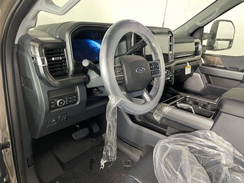 New 2026 Ford F350 Lariat w/ Lariat Ultimate Package image 2