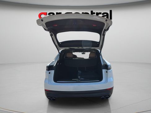 Used 2019 Porsche Cayenne S AWD/4WD image 31
