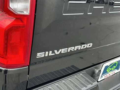 Used 2020 Chevrolet Silverado 1500 RST AWD/4WD image 31