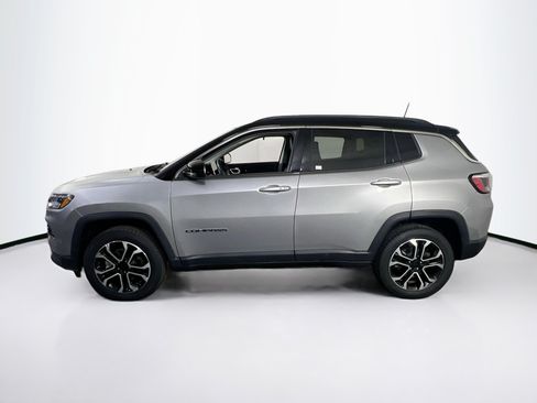 Used 2022 Jeep Compass Limited w/ Sun and Sound Group AWD/4WD image 8