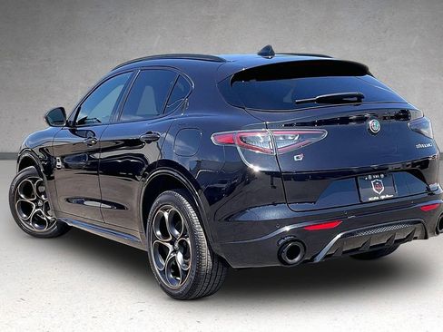 Used 2025 Alfa Romeo Stelvio Sprint AWD/4WD image 28