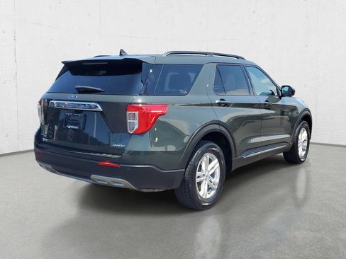 Used 2023 Ford Explorer XLT w/ Equipment Group 202A AWD/4WD image 7