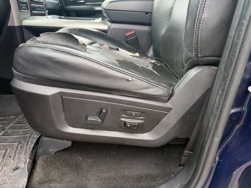 Used 2015 RAM 1500 Laramie w/ Convenience Group image 10