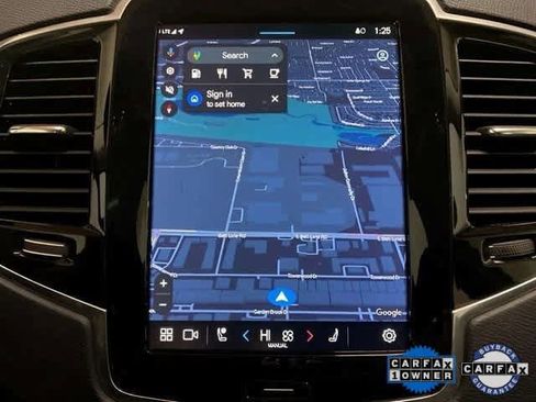 Used 2025 Volvo XC90 B6 Plus image 13