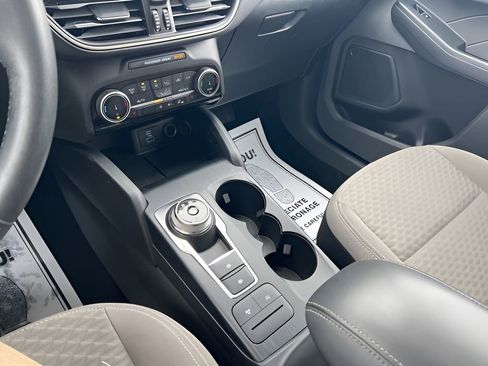 Used 2022 Ford Escape SE w/ Convenience Package image 27