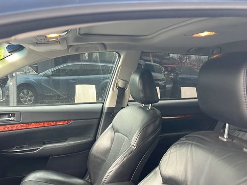 Used 2010 Subaru Outback 2.5i Limited image 38