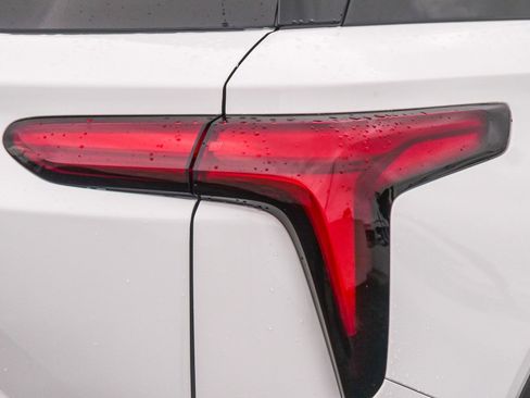 New 2026 Chevrolet Blazer EV LT image 10