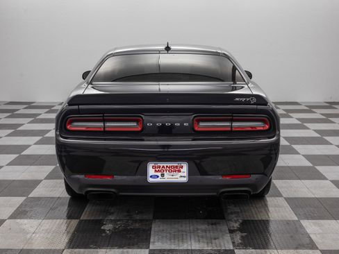 Used 2015 Dodge Challenger SRT Hellcat image 9