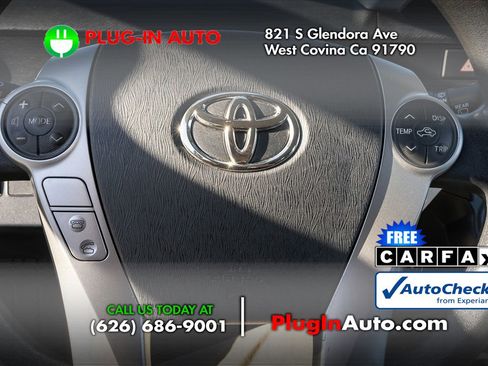 Used 2012 Toyota Prius C Two image 17