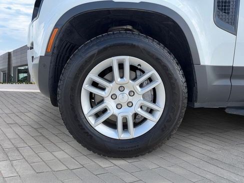 Certified 2025 Land Rover Defender 110 S AWD/4WD image 9