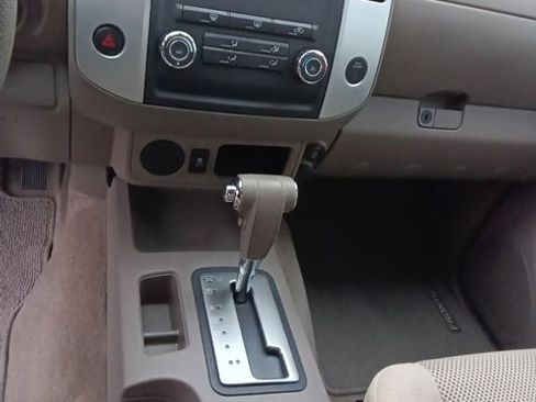 Used 2012 Nissan Frontier SV w/ SV Premium Utility Pkg image 11