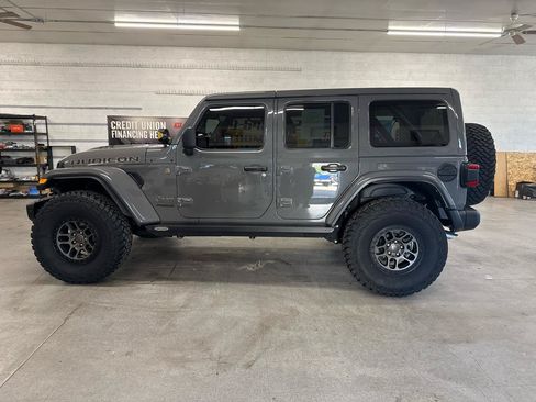 Used 2022 Jeep Wrangler Unlimited Rubicon w/ Xtreme Recon 35" Tire Package AWD/4WD image 99