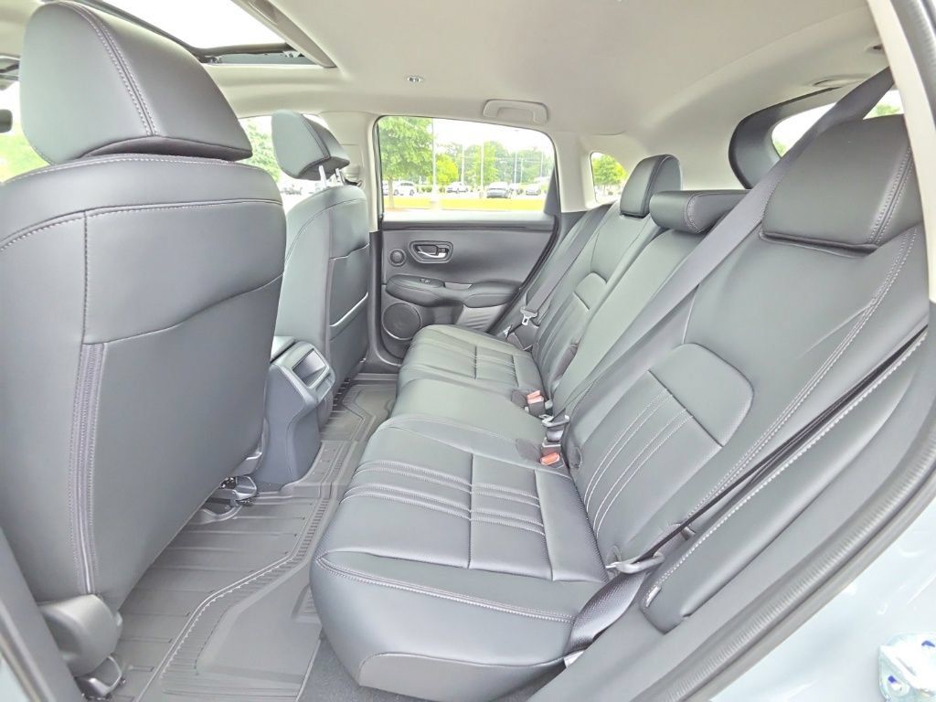 New 2027 Honda HR-V EX-L image 11