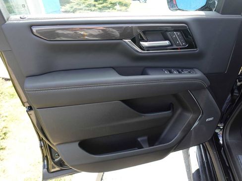 New 2026 GMC Yukon Elevation w/ Elevation Premium Package image 10