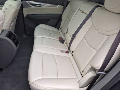 Certified 2023 Cadillac XT5 Premium Luxury AWD/4WD image 23