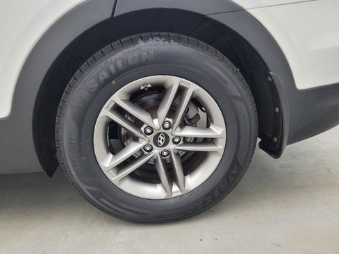 Used 2018 Hyundai Santa Fe Sport w/ 2.4L Tech Package 04 FWD image 31