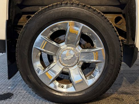 Used 2015 Chevrolet Silverado 1500 LT w/ Custom Sport Edition image 10