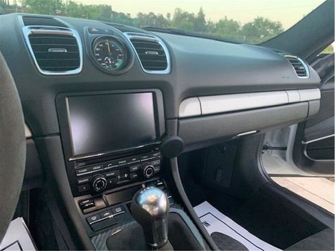 Used 2016 Porsche Cayman GT4 image 18