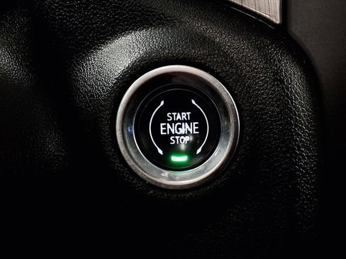 Used 2020 GMC Sierra 2500 Denali w/ Denali Ultimate Package image 16