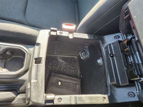 Used 2022 Jeep Wrangler Unlimited Sahara image 27