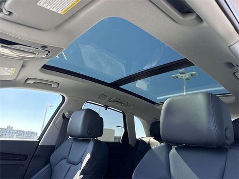 Used 2020 Audi Q5 2.0T Premium Plus w/ Premium Plus Package image 22