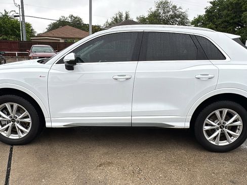 Used 2024 Audi Q3 2.0T Premium AWD/4WD image 4