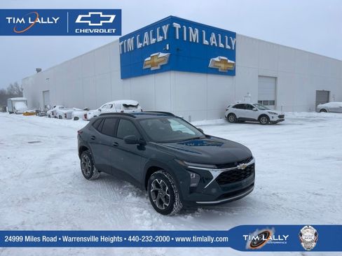 New 2026 Chevrolet Trax LT w/ LT Convenience Package image 1